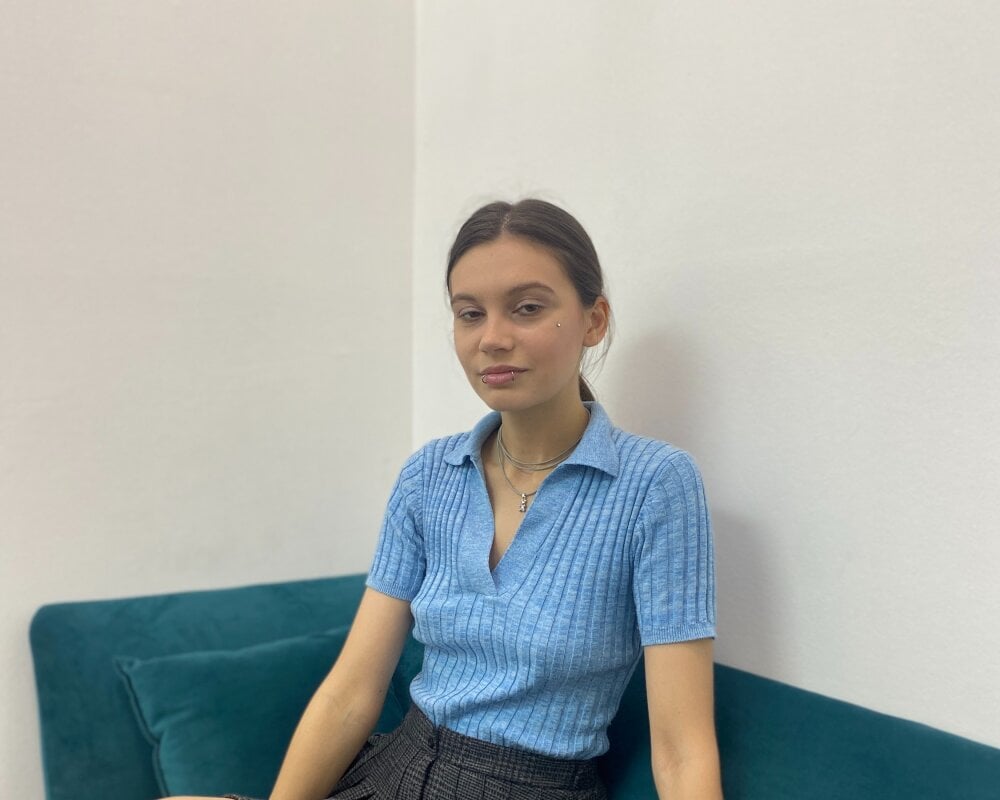 coreendornon from stripchat