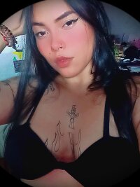 Sara_Santoss' Offline XXX Chat