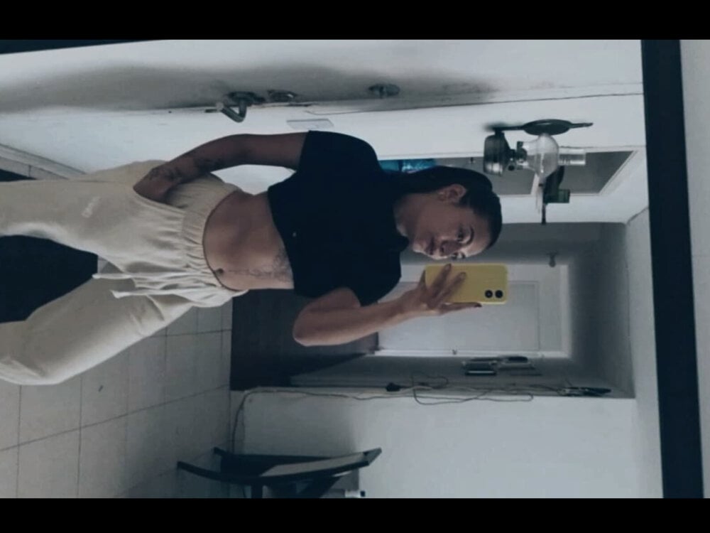 Ema_Hixx_ch profile