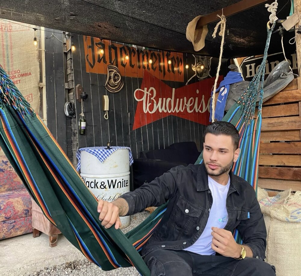 Maximus-Hott's Offline XXX Chat