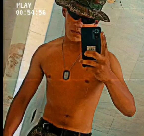 Alejo66_'s Offline XXX Chat