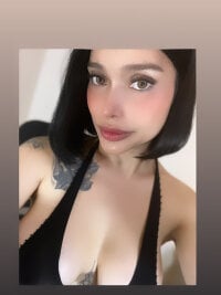 FuckDollNicky's webcam live show