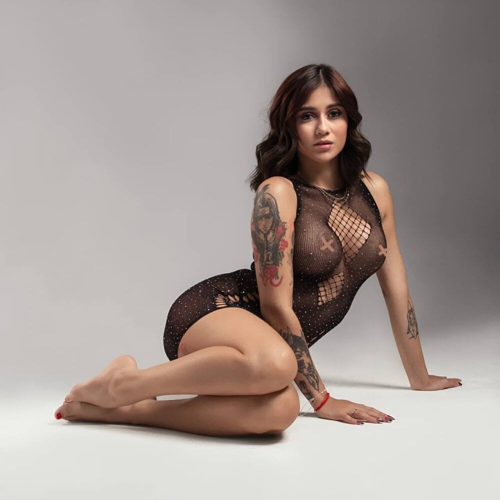 watchgirlcam.com cherryl_rose livesex profile in throughout-the-galaxy cams