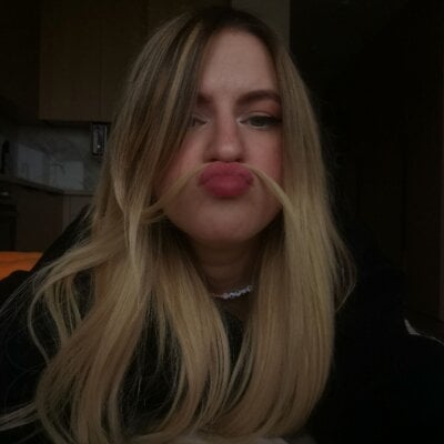 shantishy from stripchat