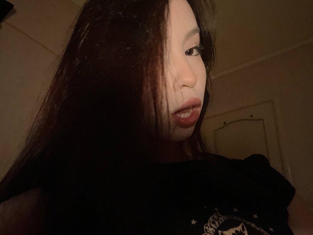 Shinebrightlike Pornstar