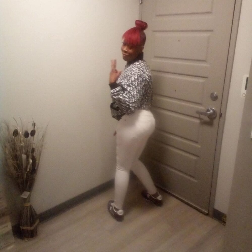 sexyboo44 offline XXX-chatje