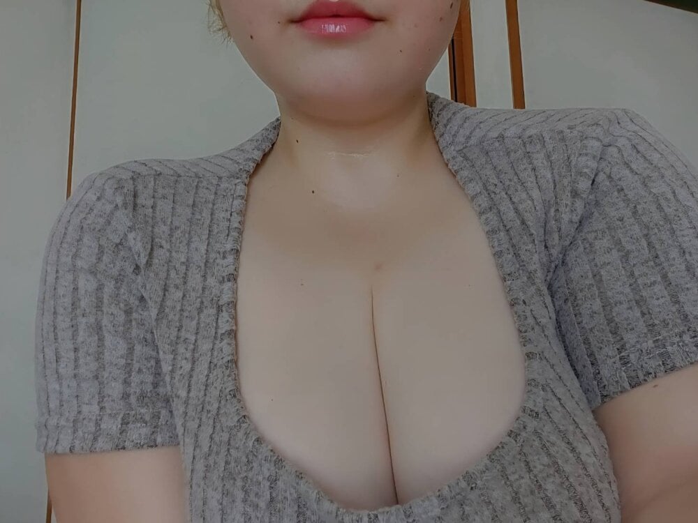 Hitomi_xxxx profile