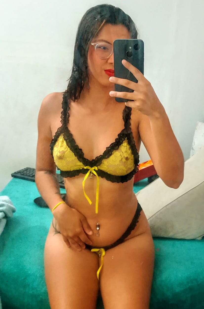 Pamela_sexy35