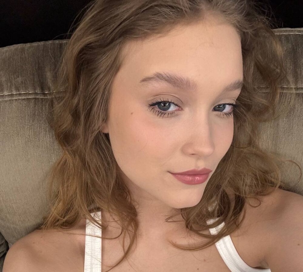 SerrenaAa: офлайн-секс-чат