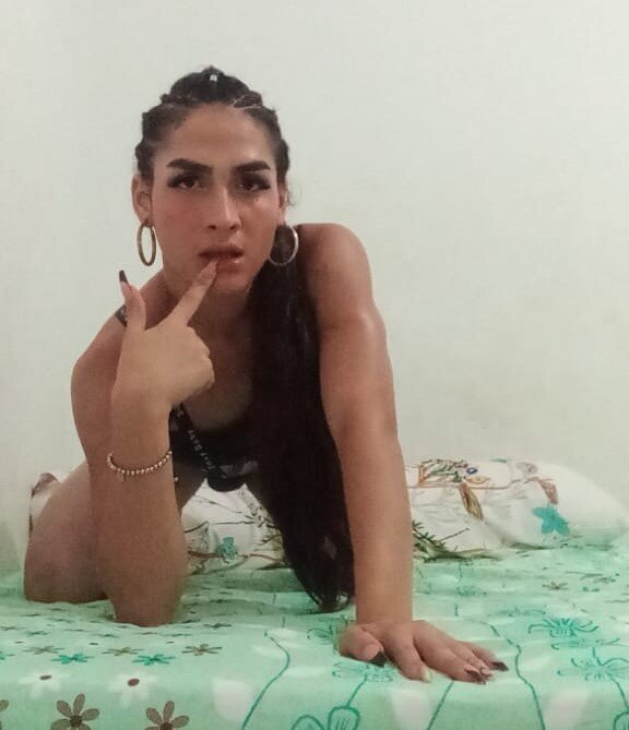 ariana_14_