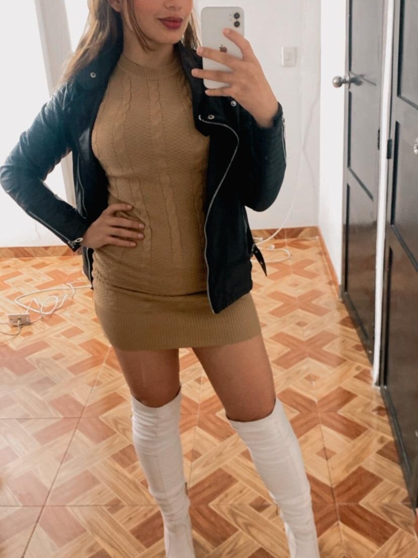 glamcambabes.com lola_saenz_ livesex profile in green-eyes cams