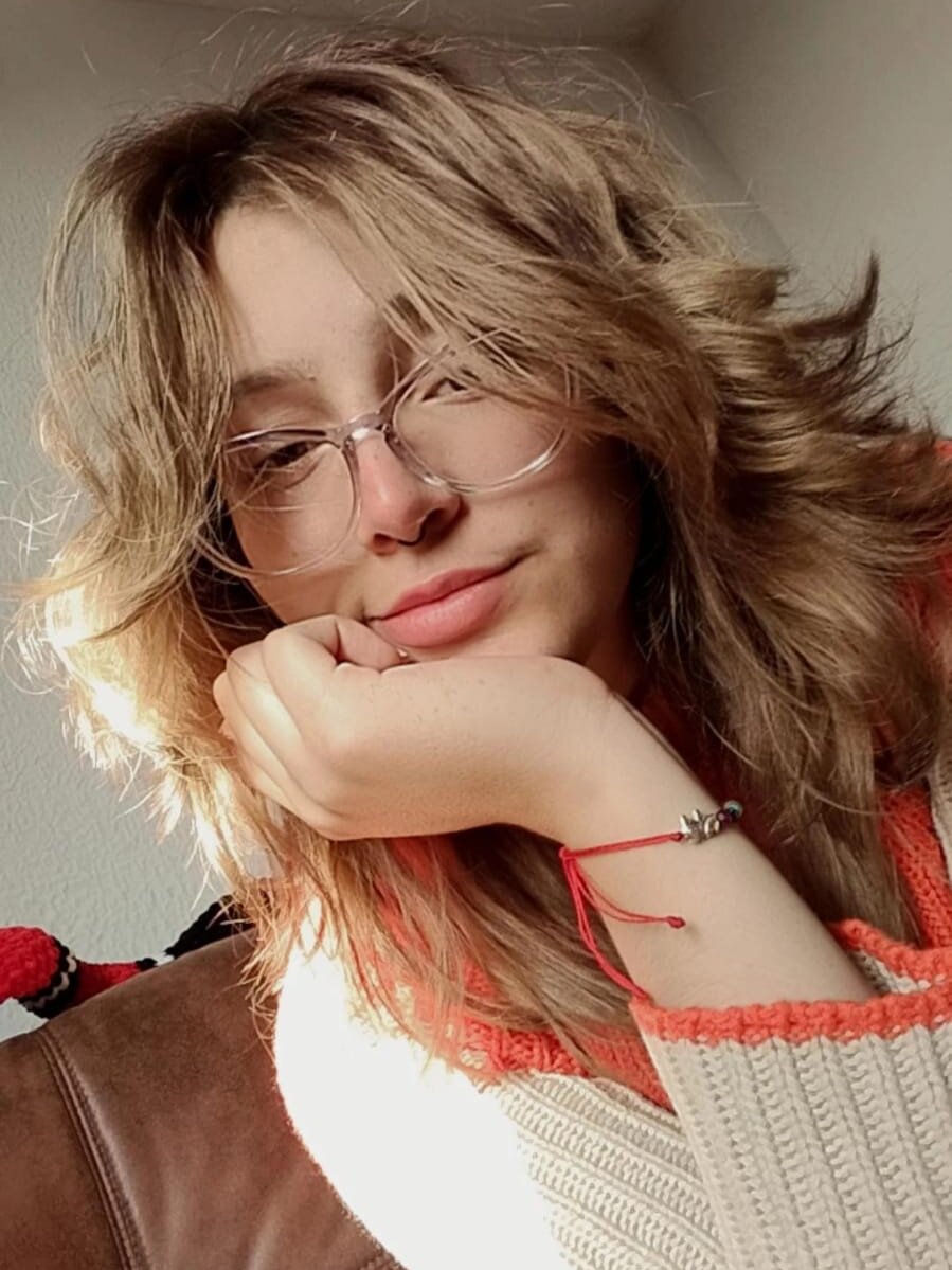 Hazelbrownn2000 profile
