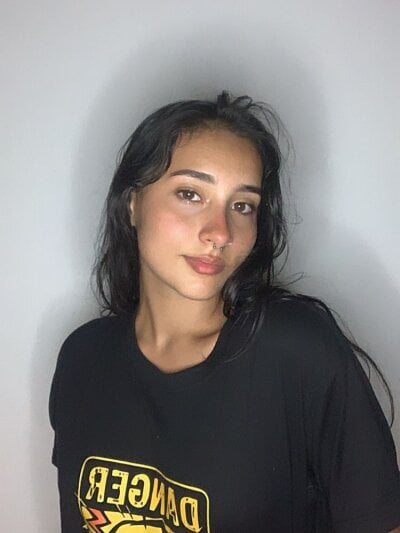 Charlotte_26D Avatar