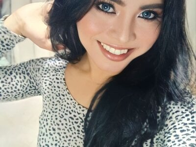 Zhillycate - Stripchat Blowjob Cam2cam Cumshot Trans 