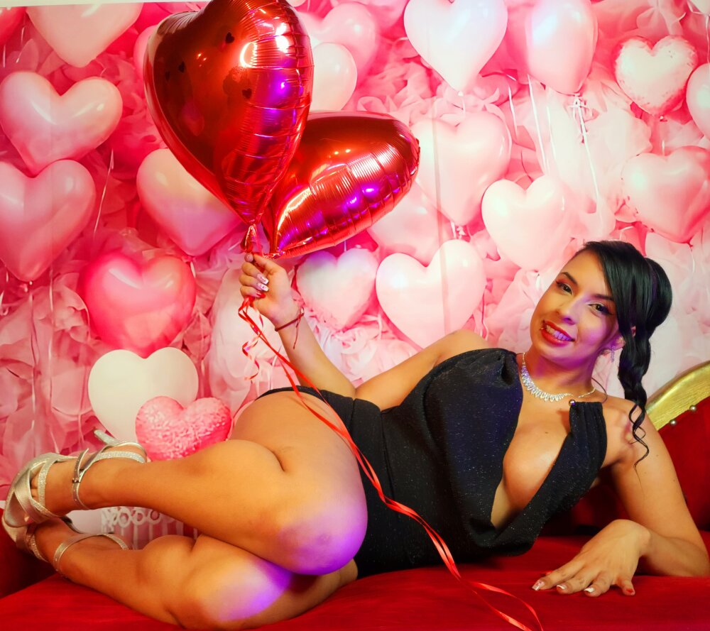 Live sex webcam photo for MishaKinki #290461534