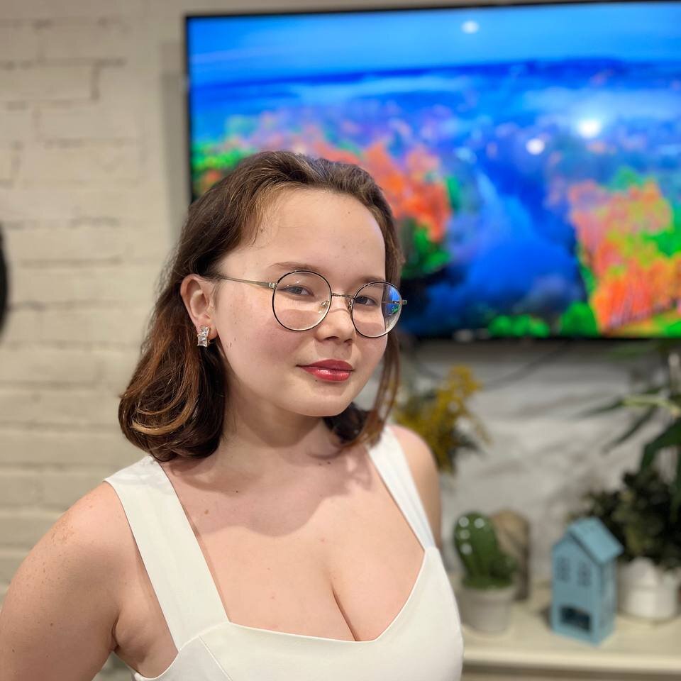 EditEmily 🐷 live nude cam