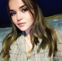 FoxyTcunami's Offline Chat Room