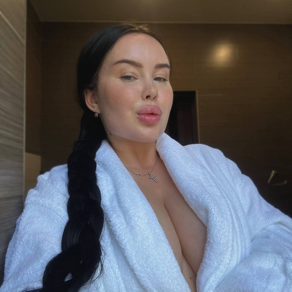 onaircams.com eveliith livesex profile in russian cams
