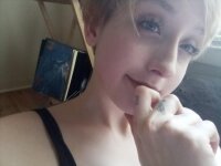 alexiaishot69's Offline XXX Chat