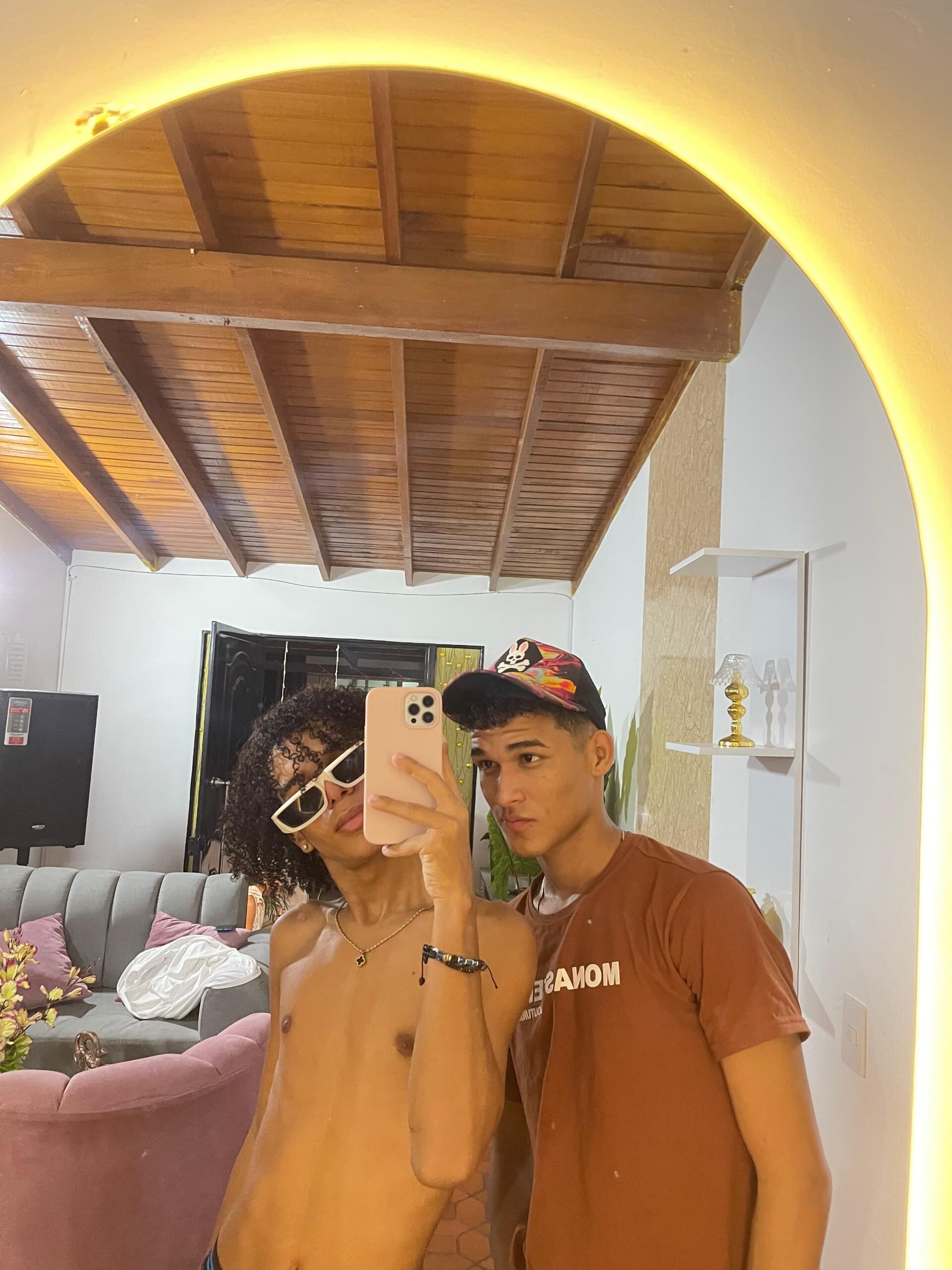 latin_boys_1