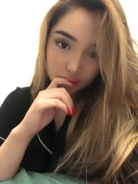 miloniia's Offline Chat Room