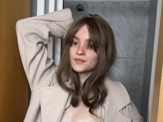 SofiaAmes' Offline Chat Room
