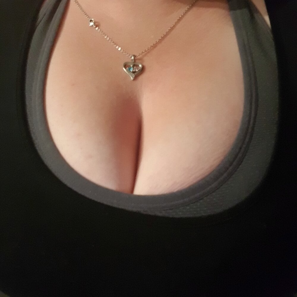 VivianMae96