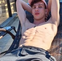 Surf_boy8's webcam live show