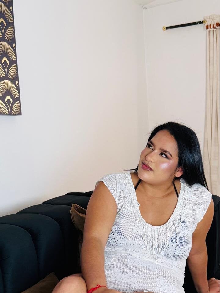 livesex.fan sweet_furry livesex profile in large cams