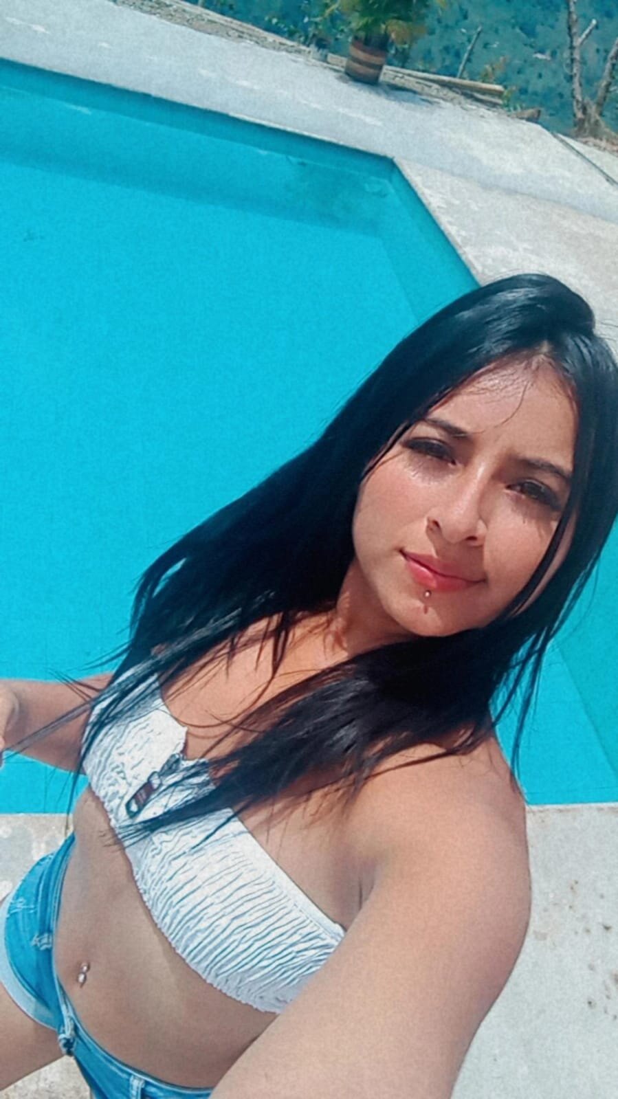 Nazly_Taylor_