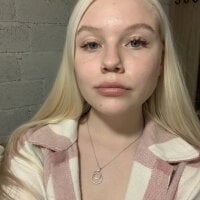 MistikMinx's webcam live show