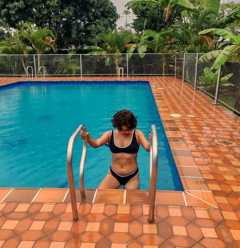 6livesex.com ahislin_ livesex profile in italian cams