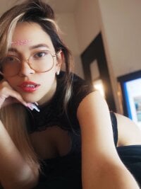 ritzy_squirting's Offline Chat Room
