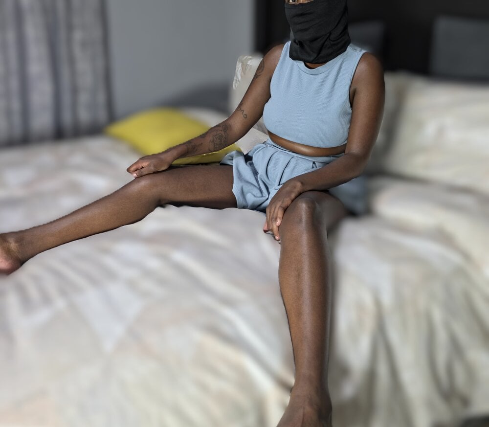 LadySolace26's Offline XXX Chat