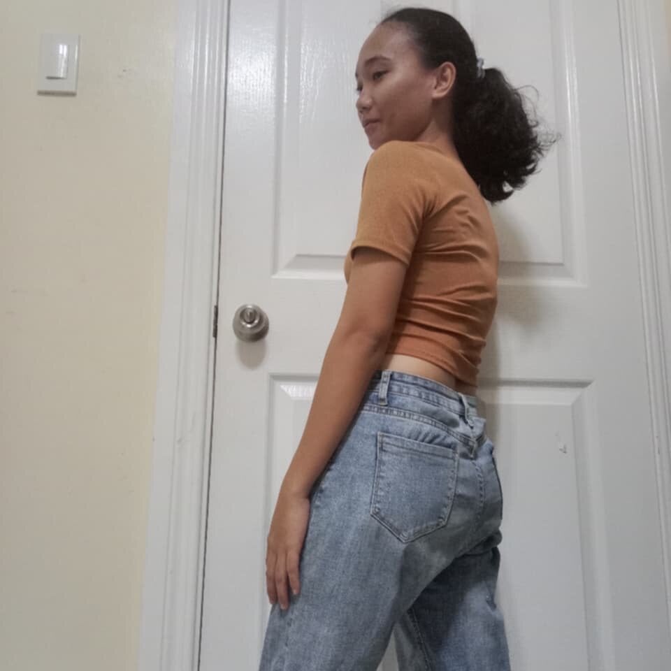 enocenty19 離線 XXX 聊天