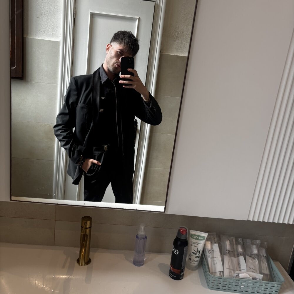 shoefucker: офлайн-секс-чат