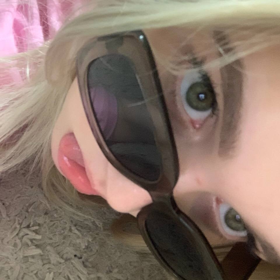 AlthenaAcuff's Offline XXX Chat