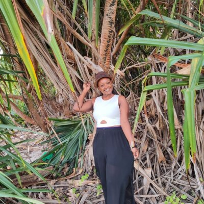 Miss_Hunny_2000 Avatar