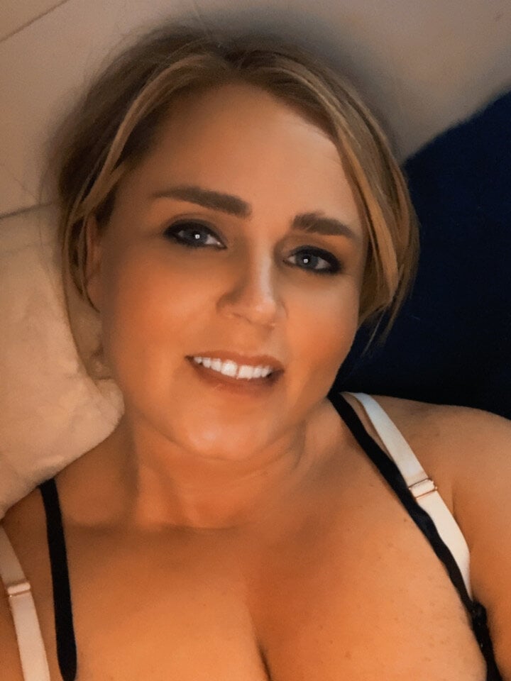 Cam girl Blondie955