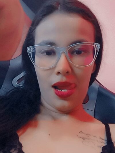 private chatroom Camilee 111