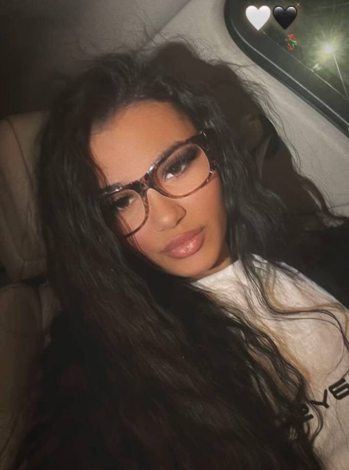 BratWithBenefits profile