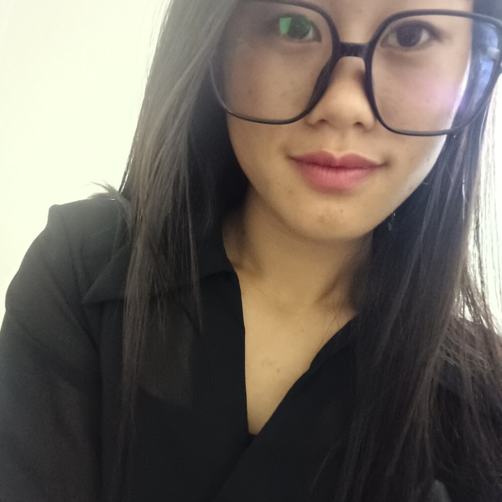 luy-xinh02 from stripchat