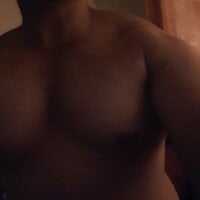 Wildguycums's webcam live show