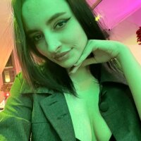 MayBride's Offline XXX Chat