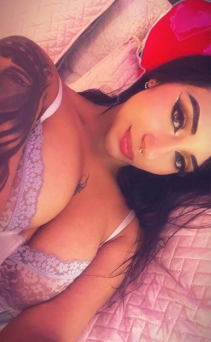 stripchat camille1310 webcam profile pic via elivecams.com