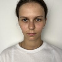 EmmySimmons' Offline Chat Room