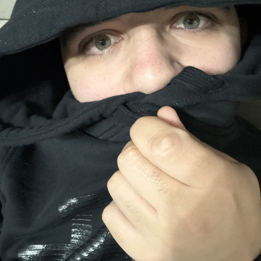 thebestbomber90のオフラインXXXチャット