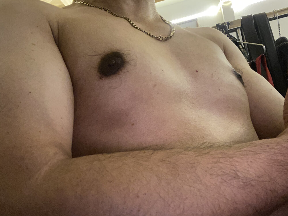 rogerdik76 from stripchat