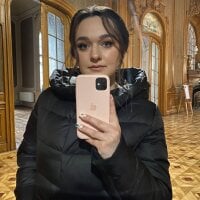 VeronikaAvLove's Offline Chat Room