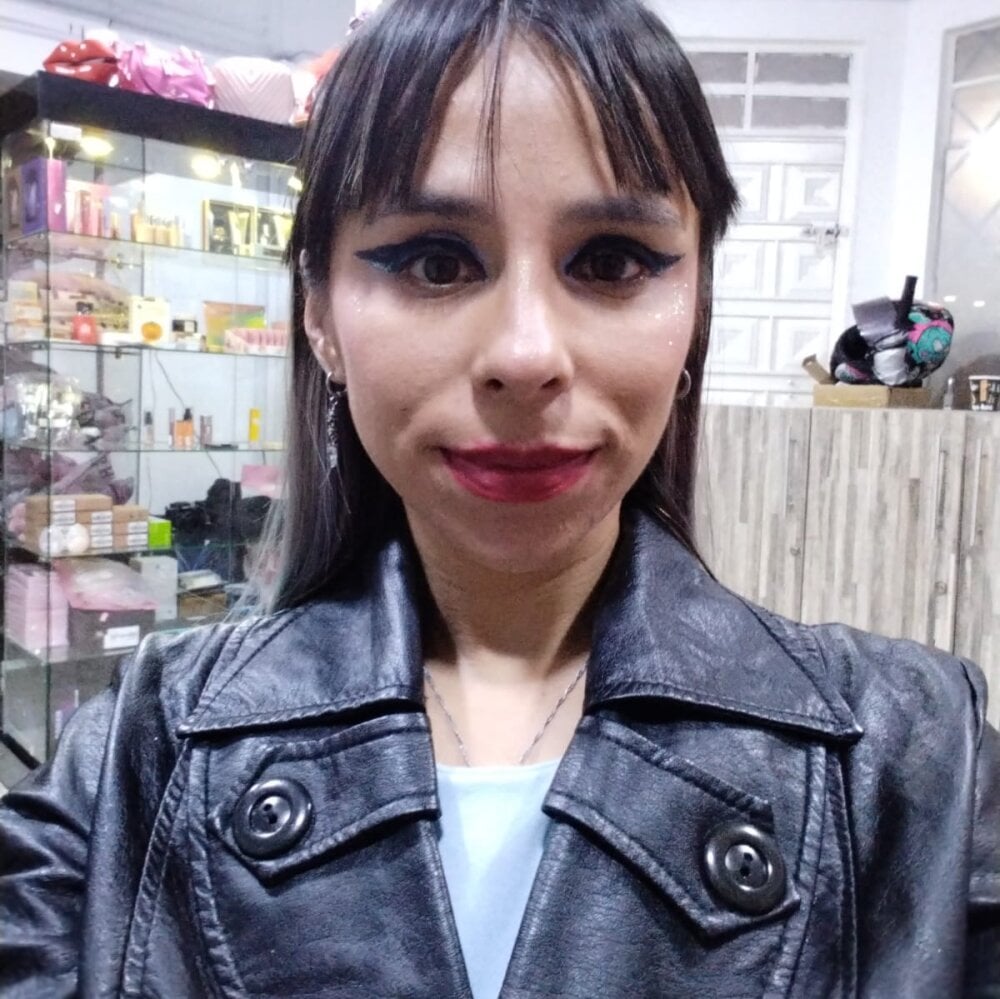 PurpleRose1 profile